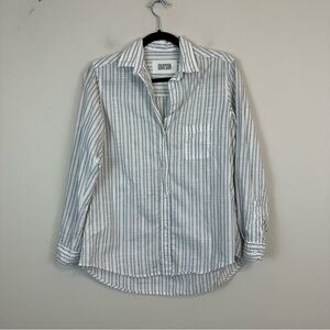 Grayson | Gray and White Striped Collared Button Down Shirt Size 4/6